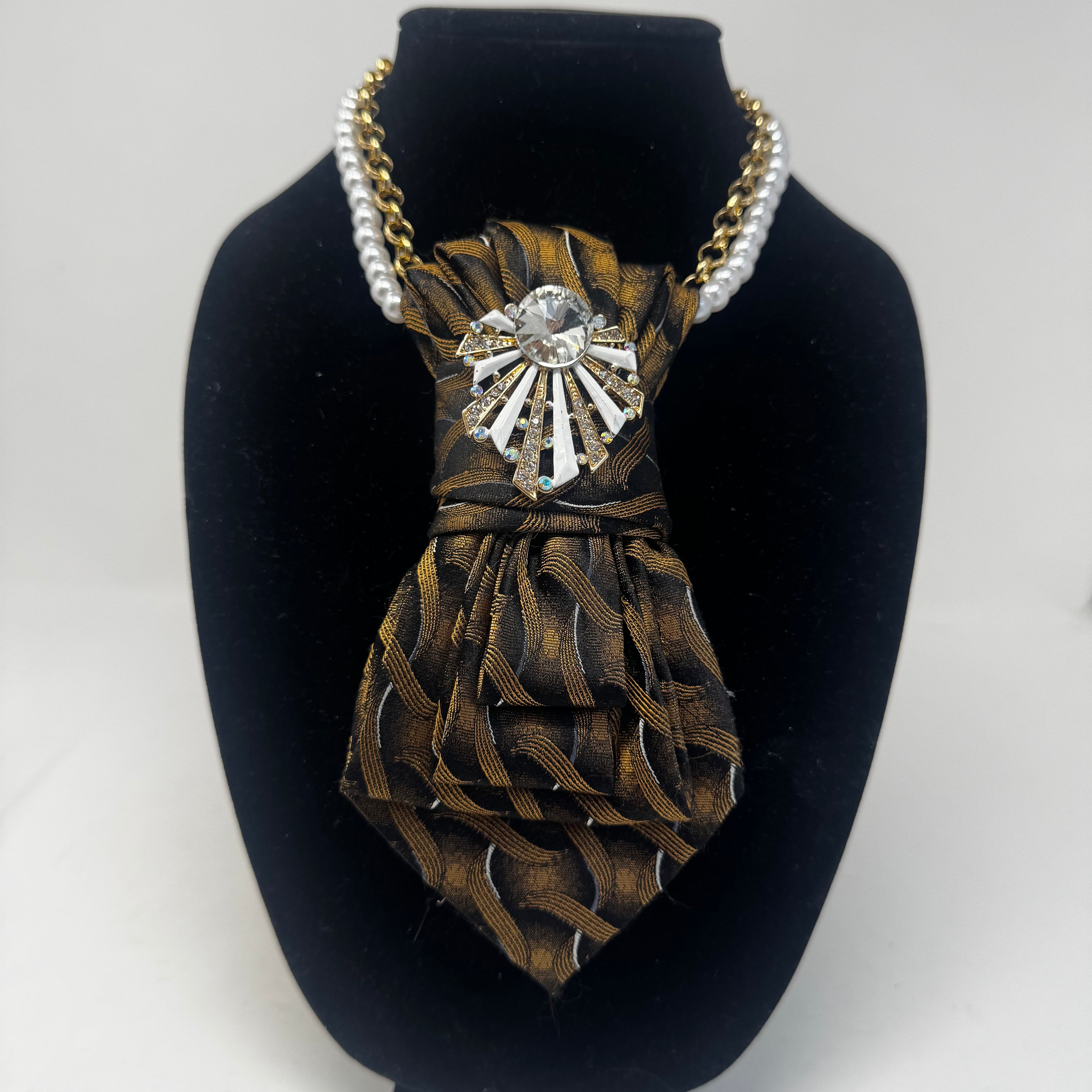 The Maeve Tie Necklace