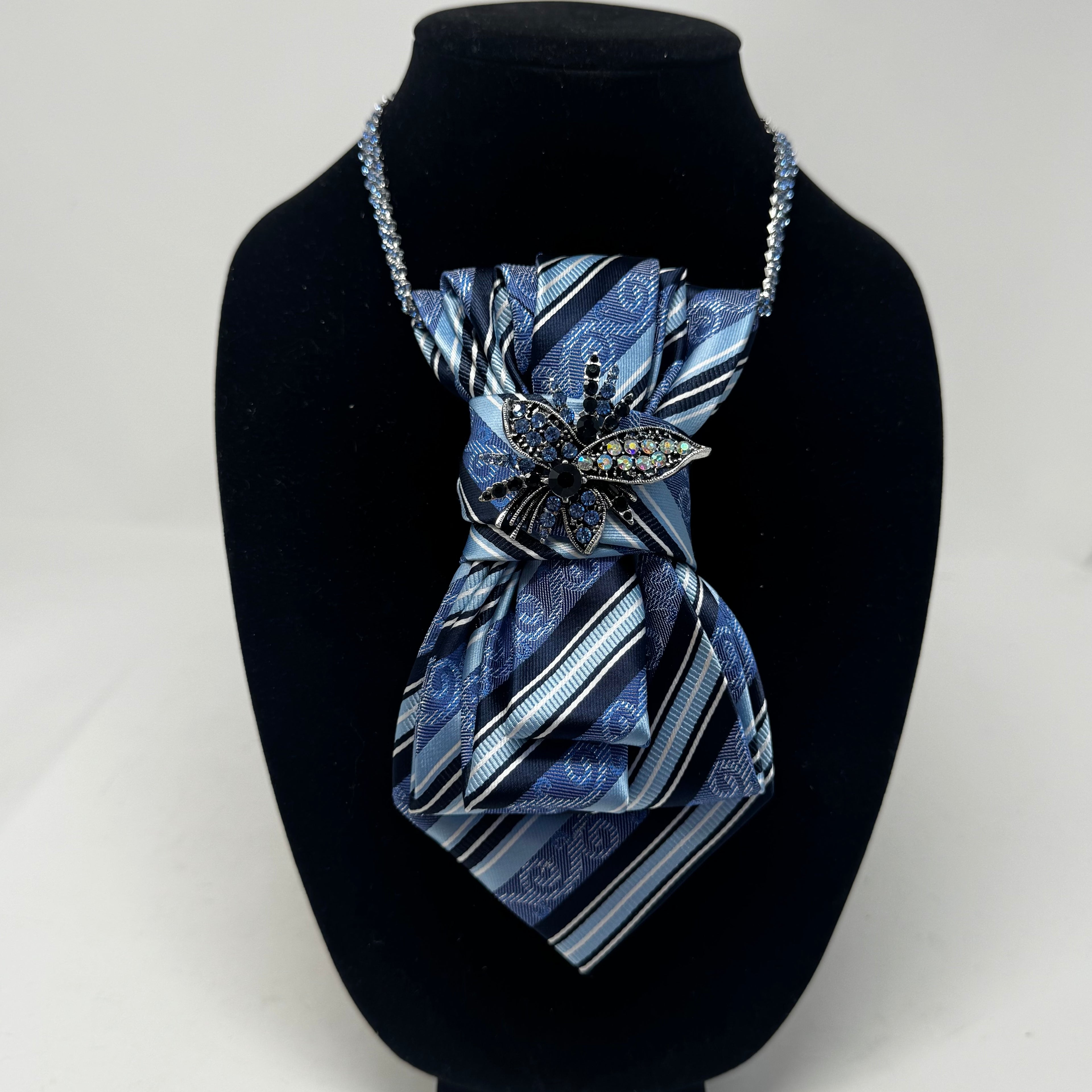 The Jax Tie Necklace