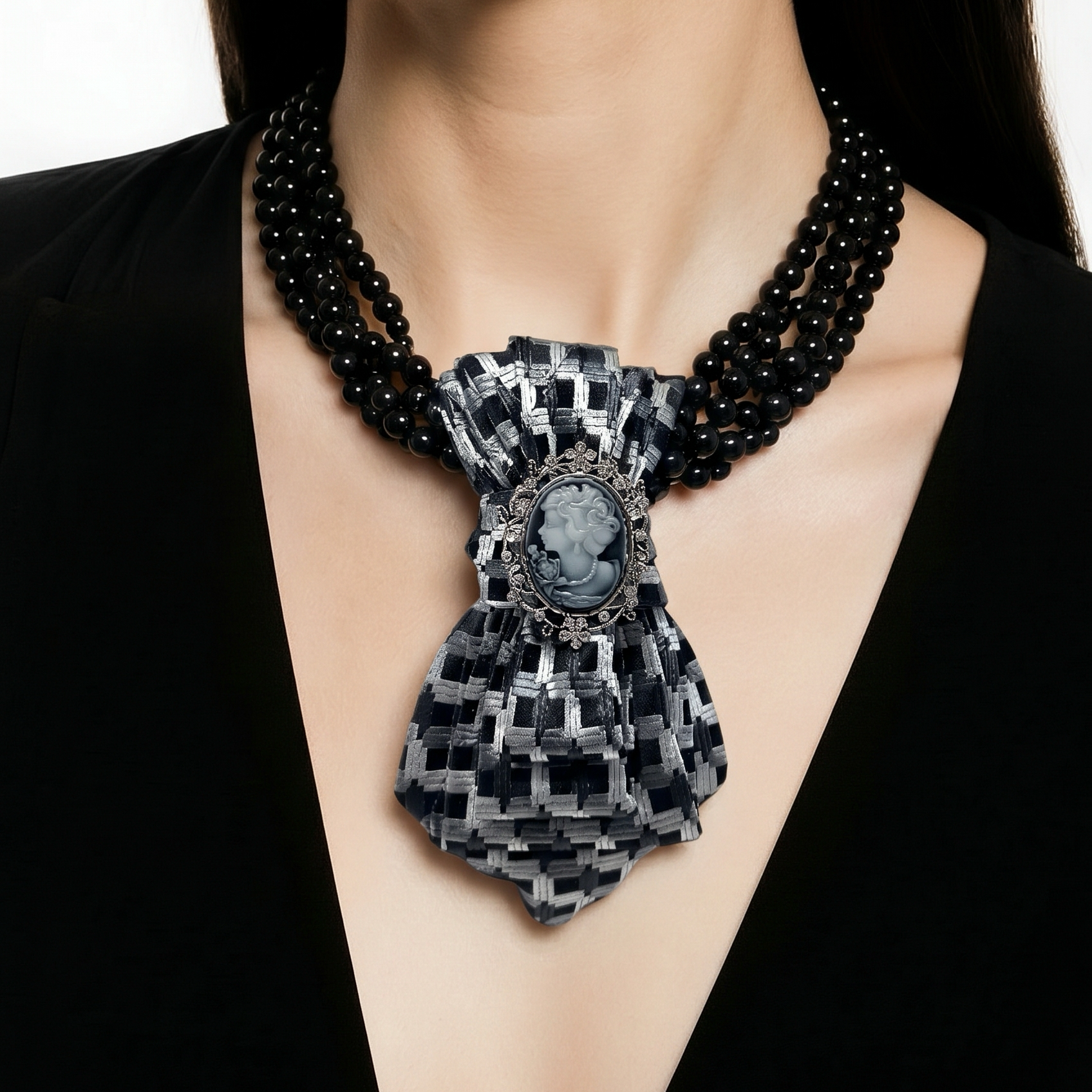 The Wynona Tie Necklace