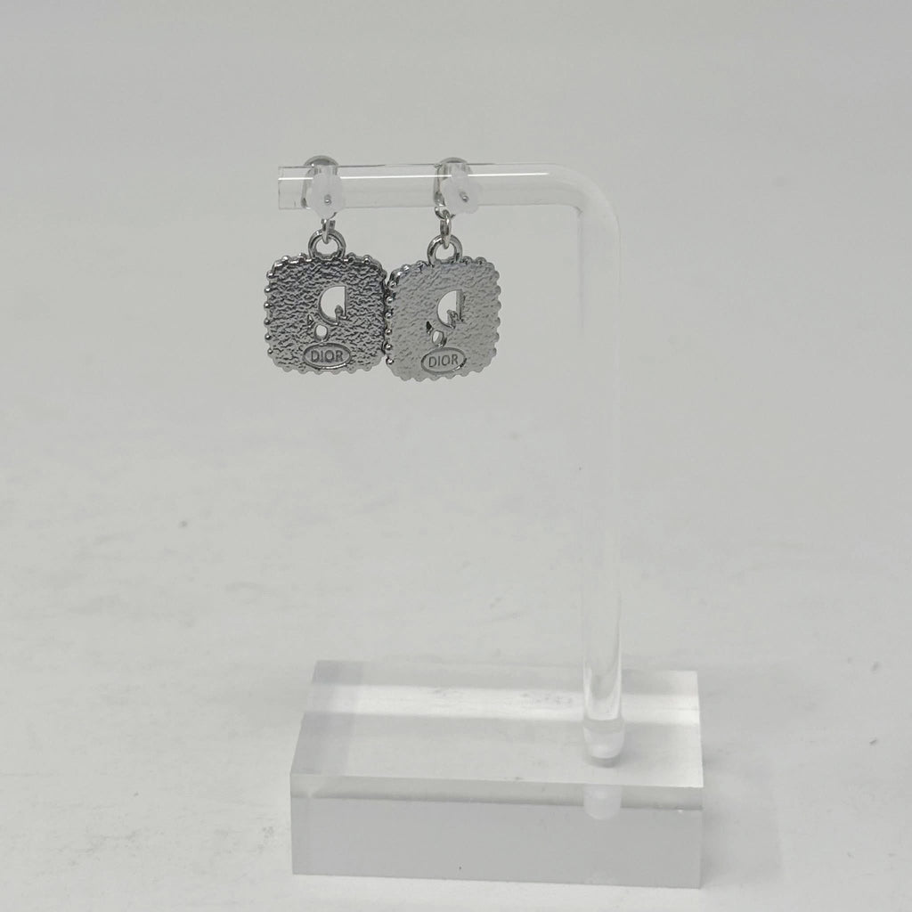 The Daisy Earrings