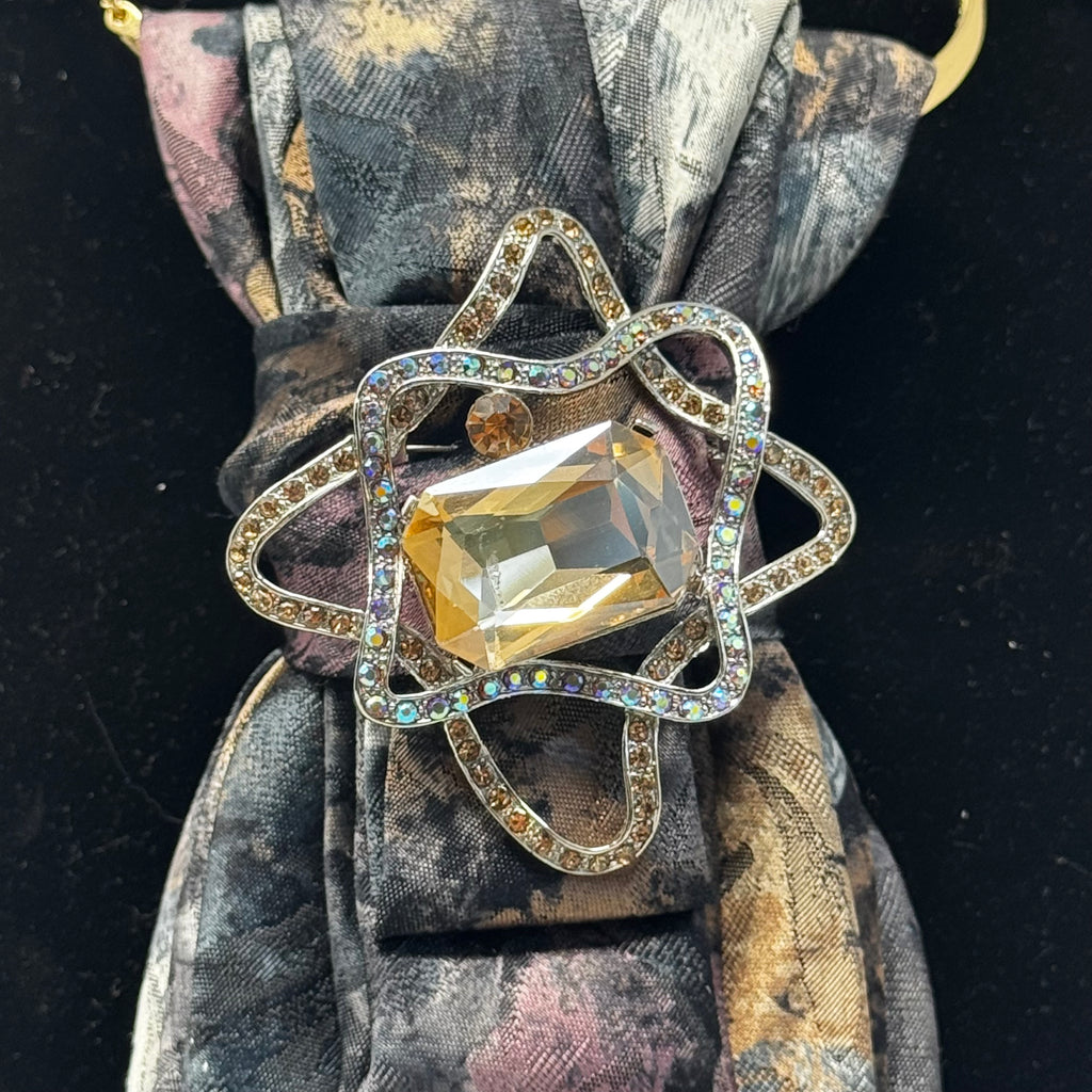 The Astin Tie Necklace