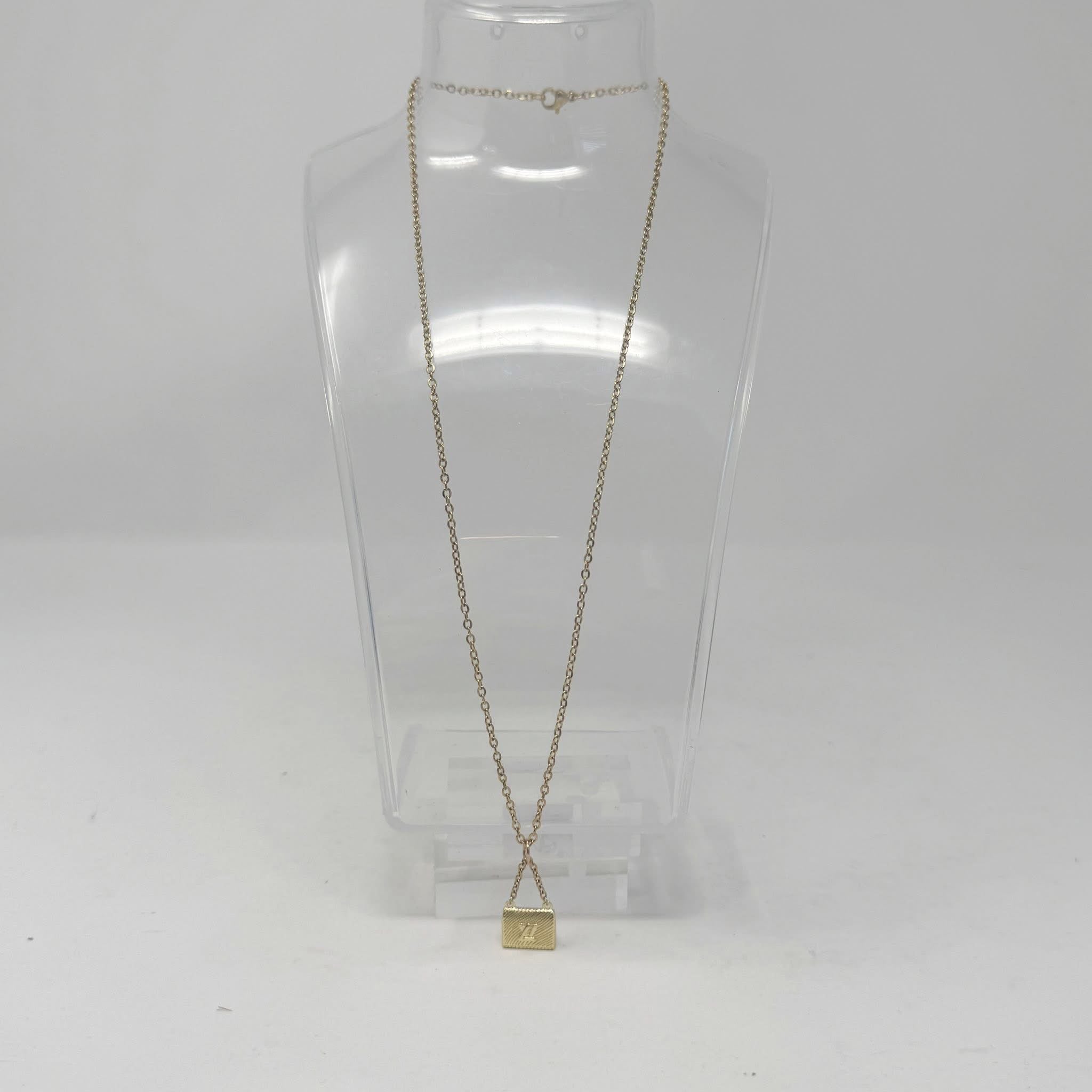 The Little Handbag Necklace