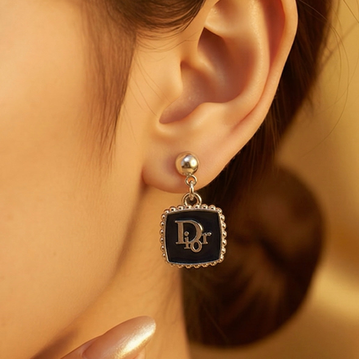 The Daisy Earrings
