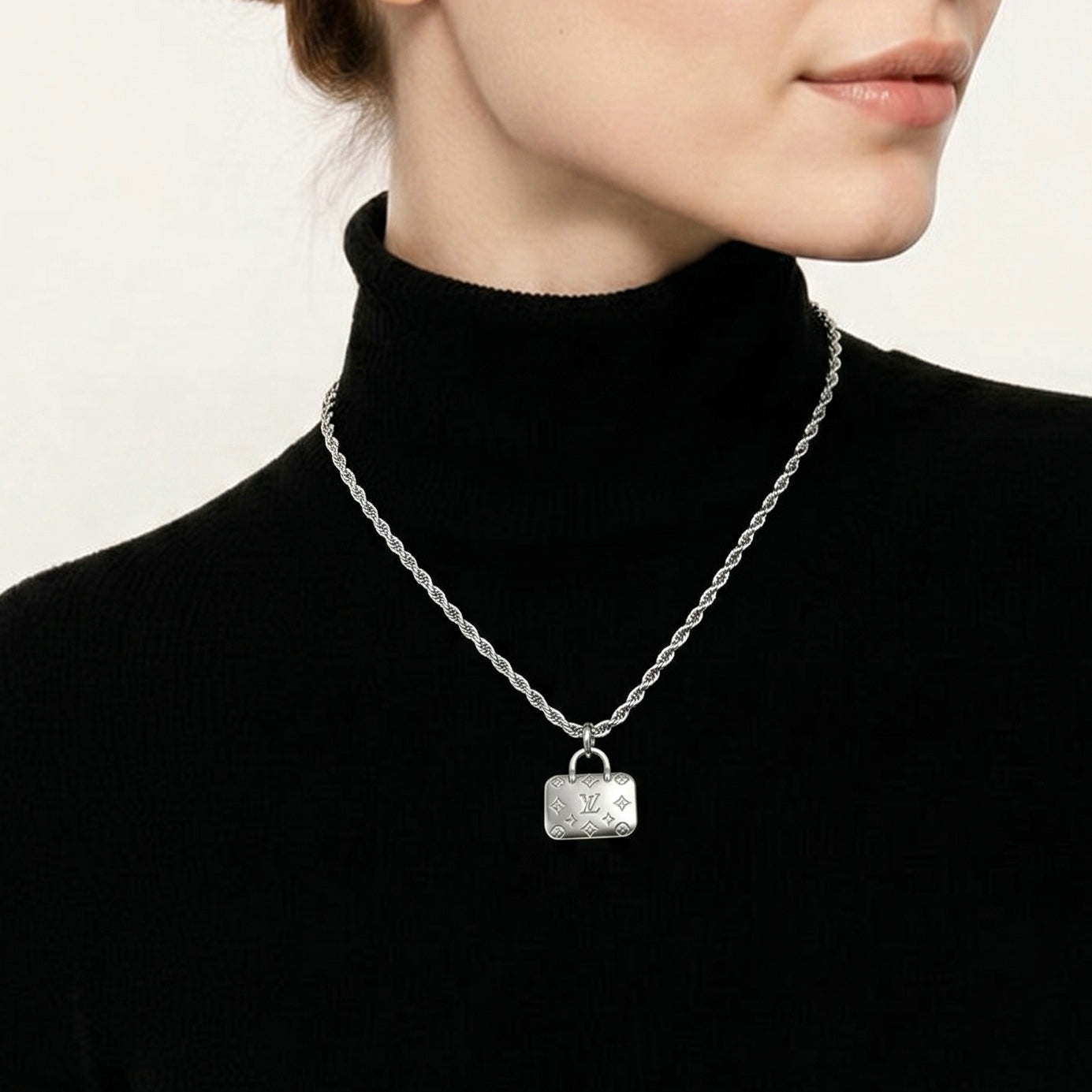 The Silver Speedy II Necklace