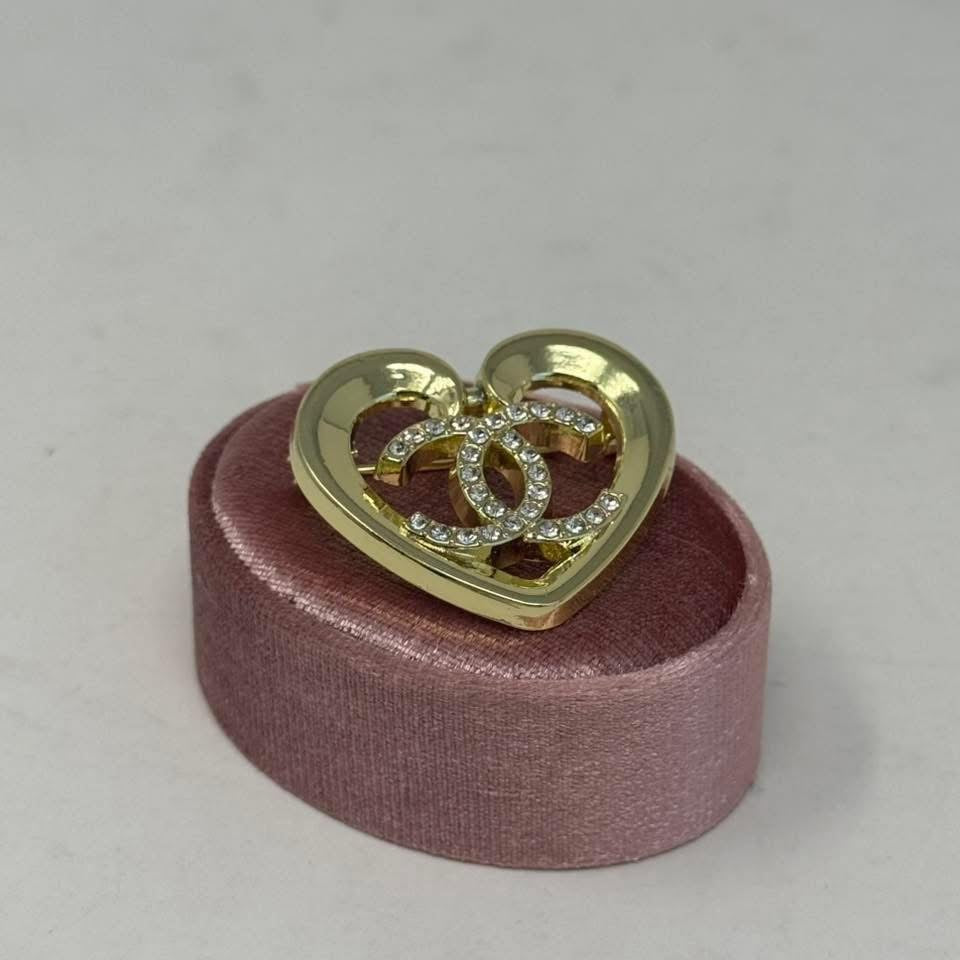 The Heart of Gold Brooch