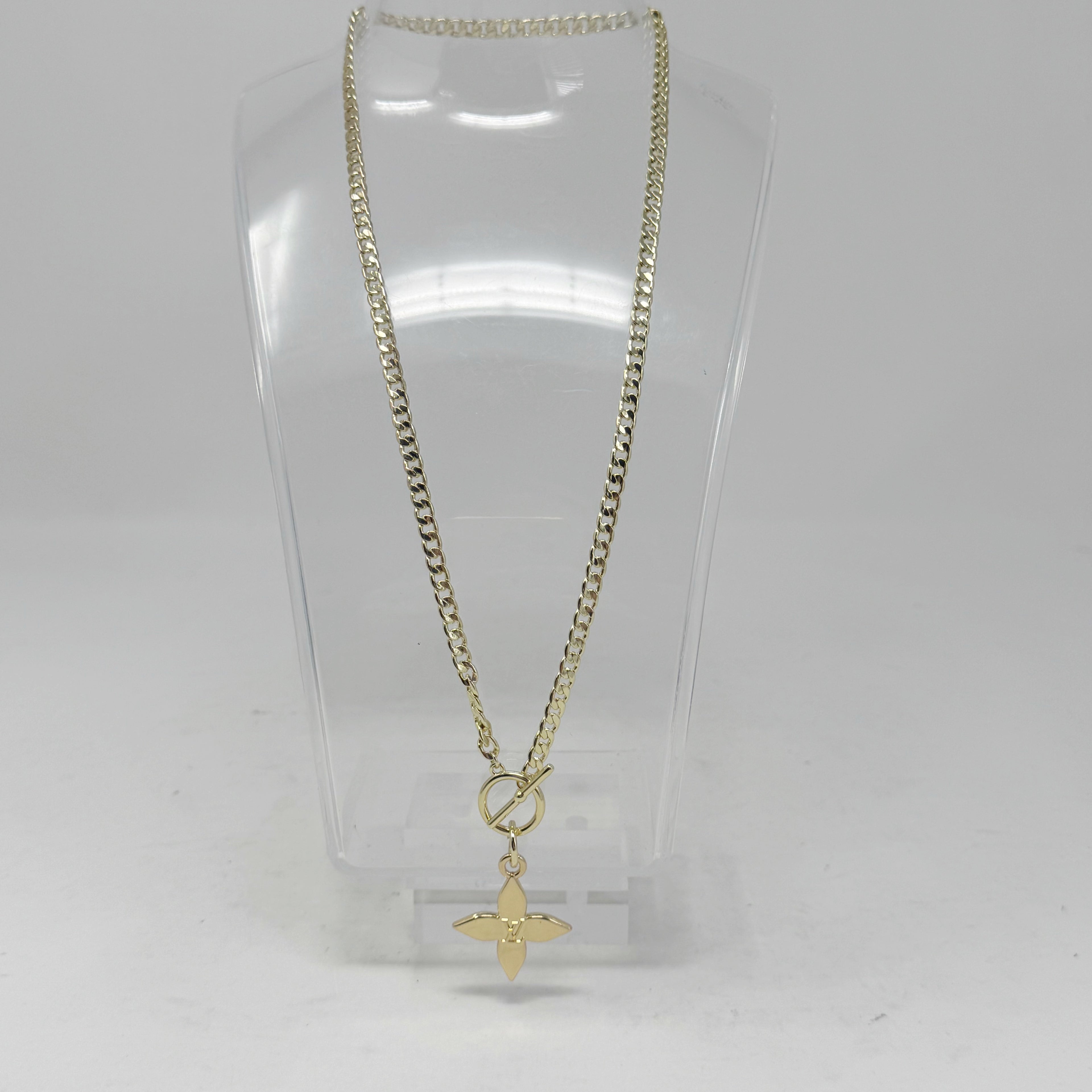 The Fleur Necklace