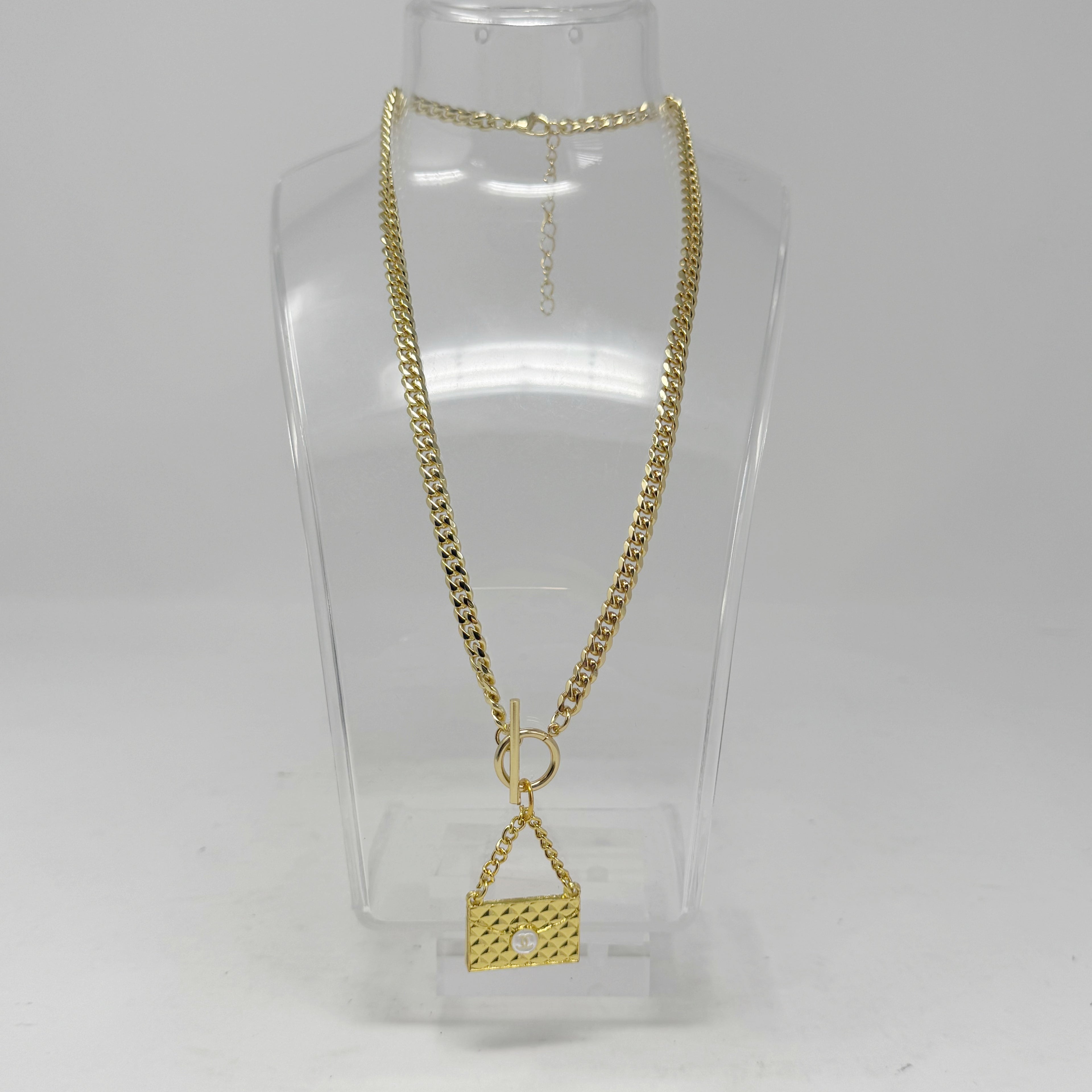 The Cleo Necklace