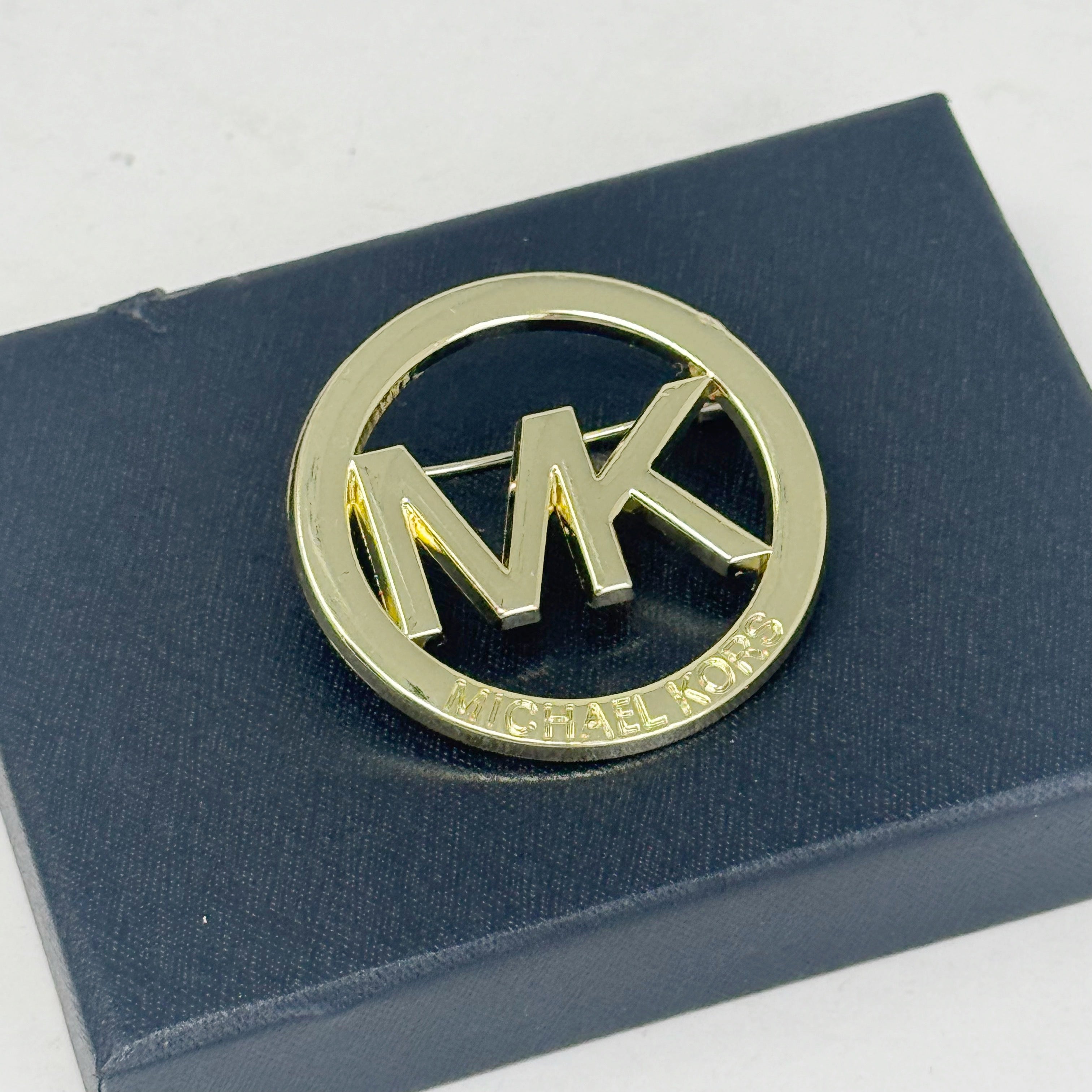 The Mallory Brooch