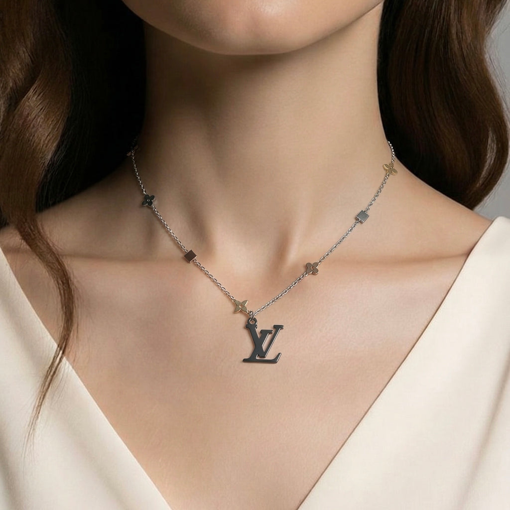 The Link Necklace