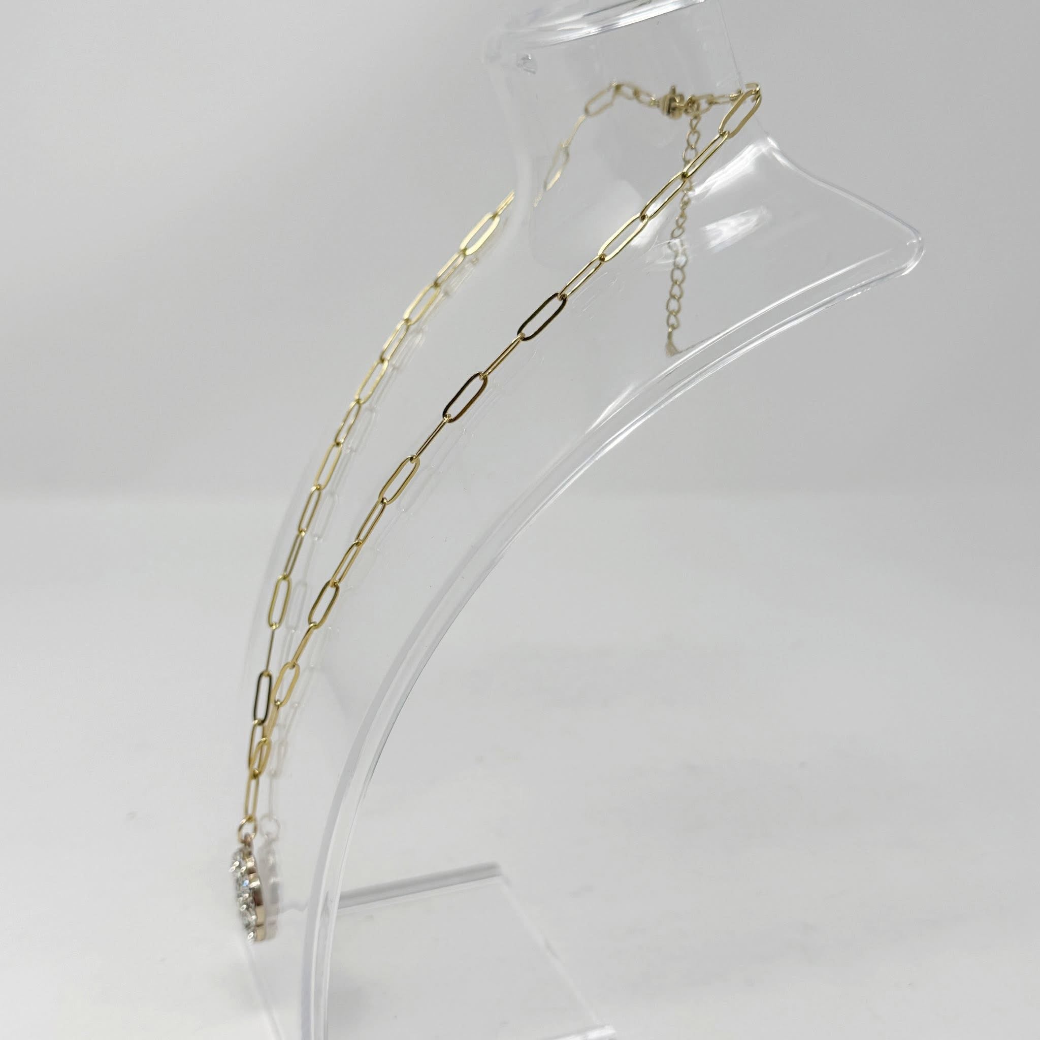 The Curtsy Necklace