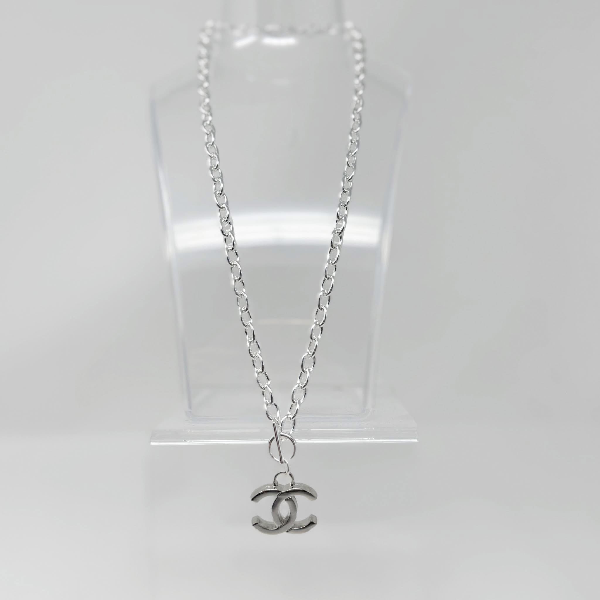 The Cy Necklace