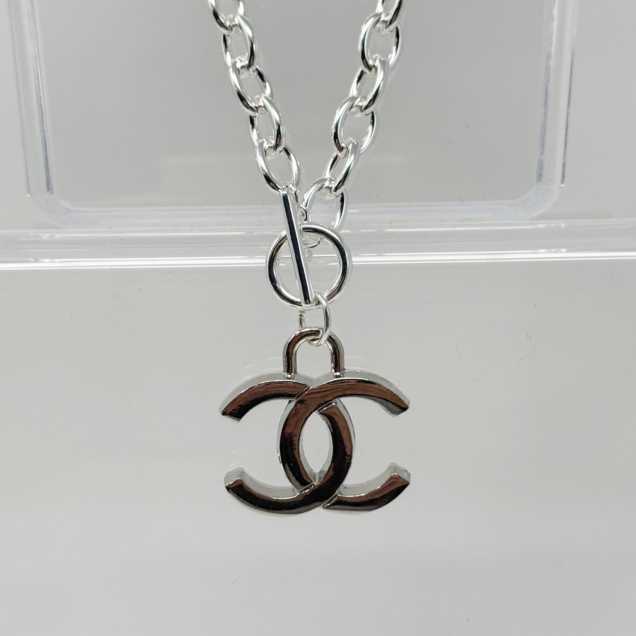 The Cy Necklace