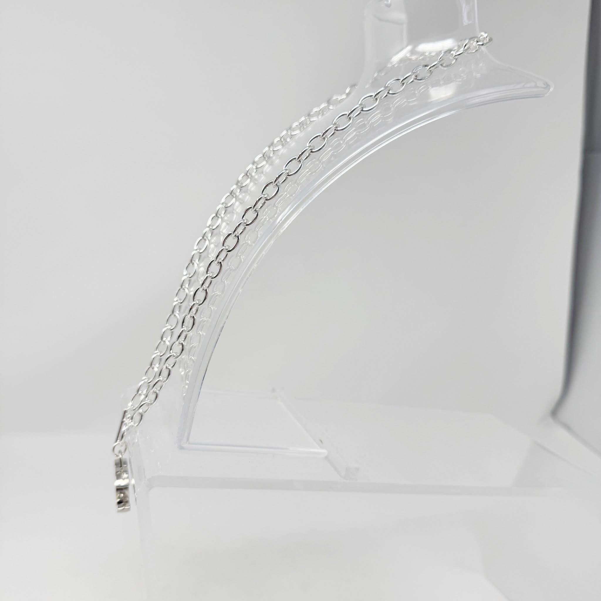 The Cy Necklace