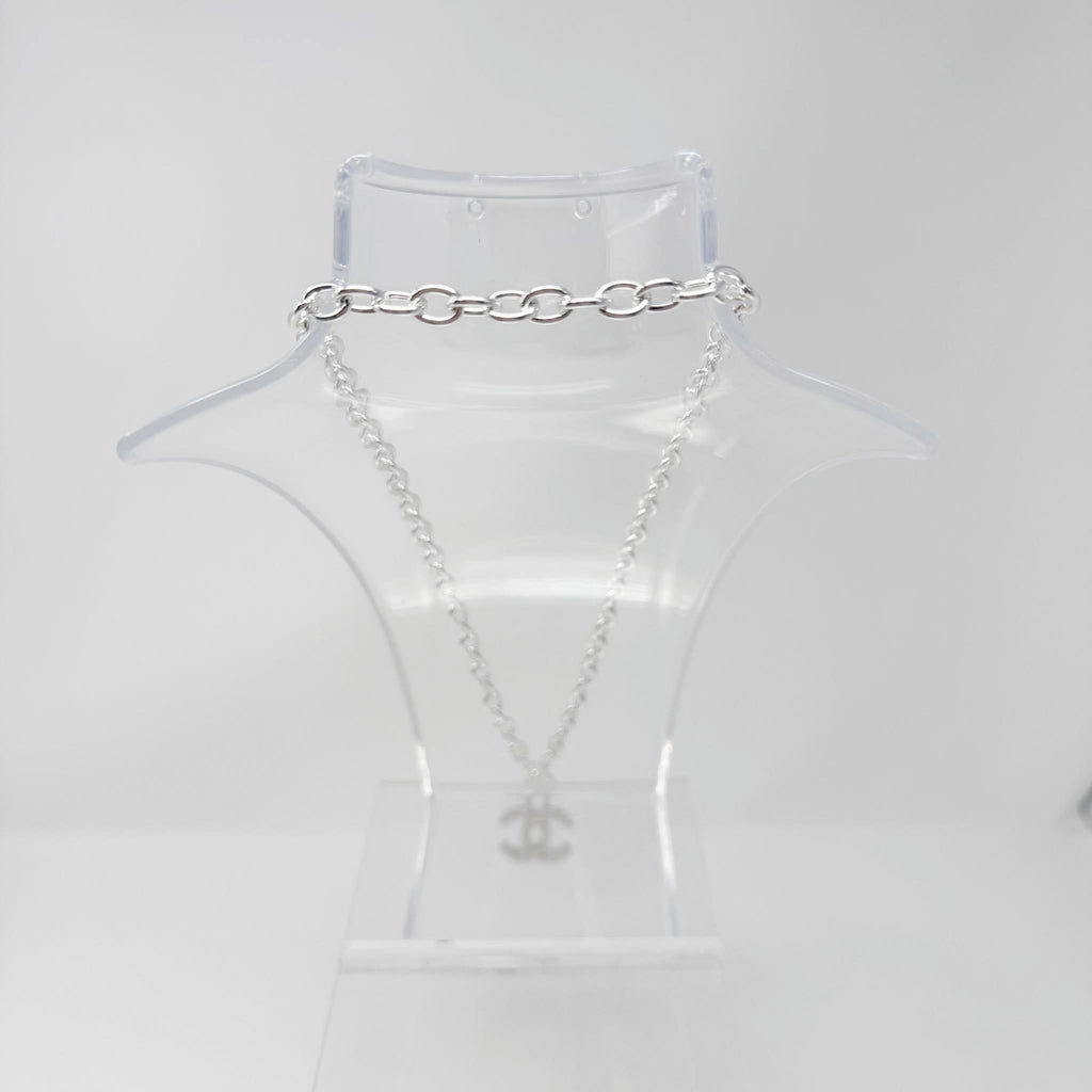 The Cy Necklace