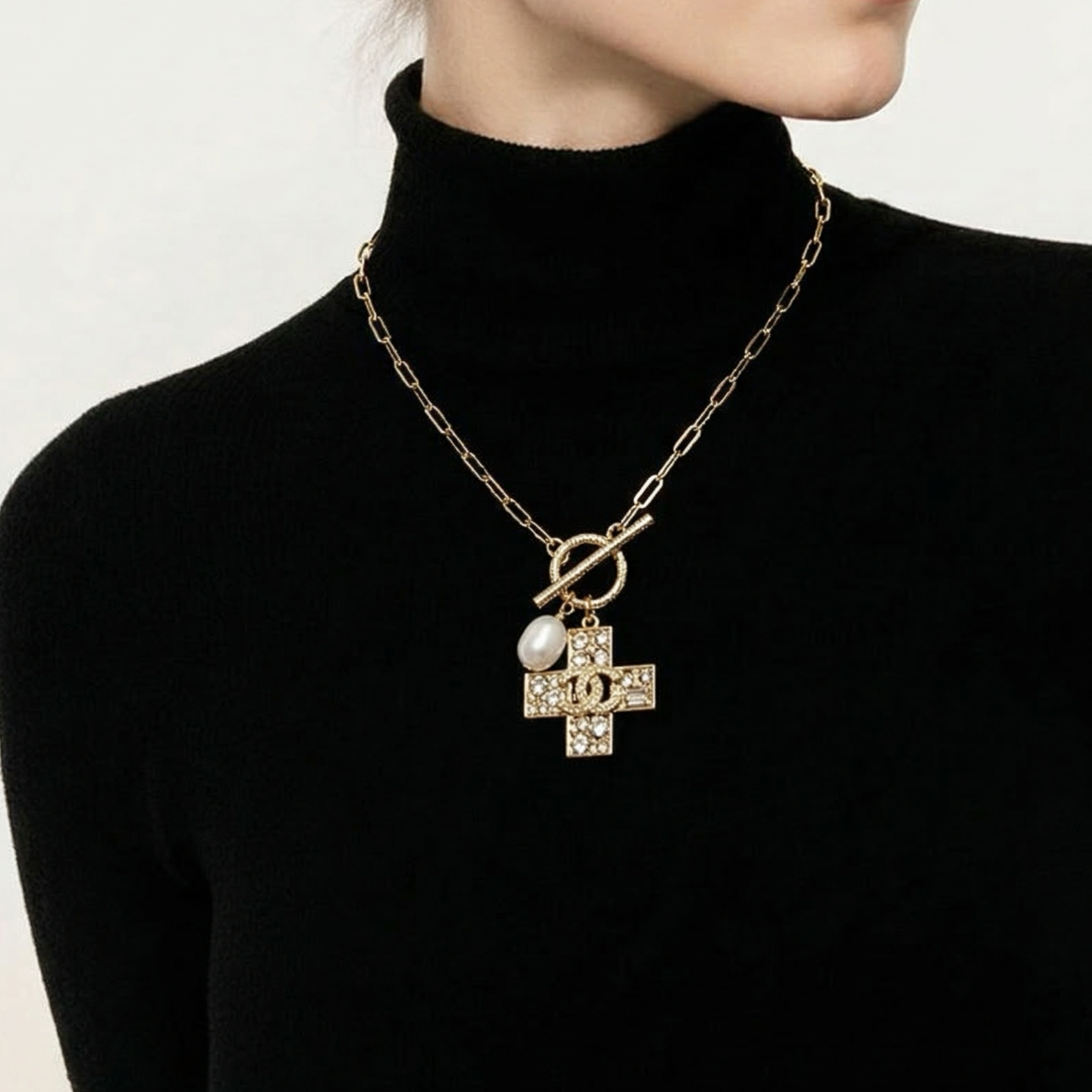 The Cross Necklace