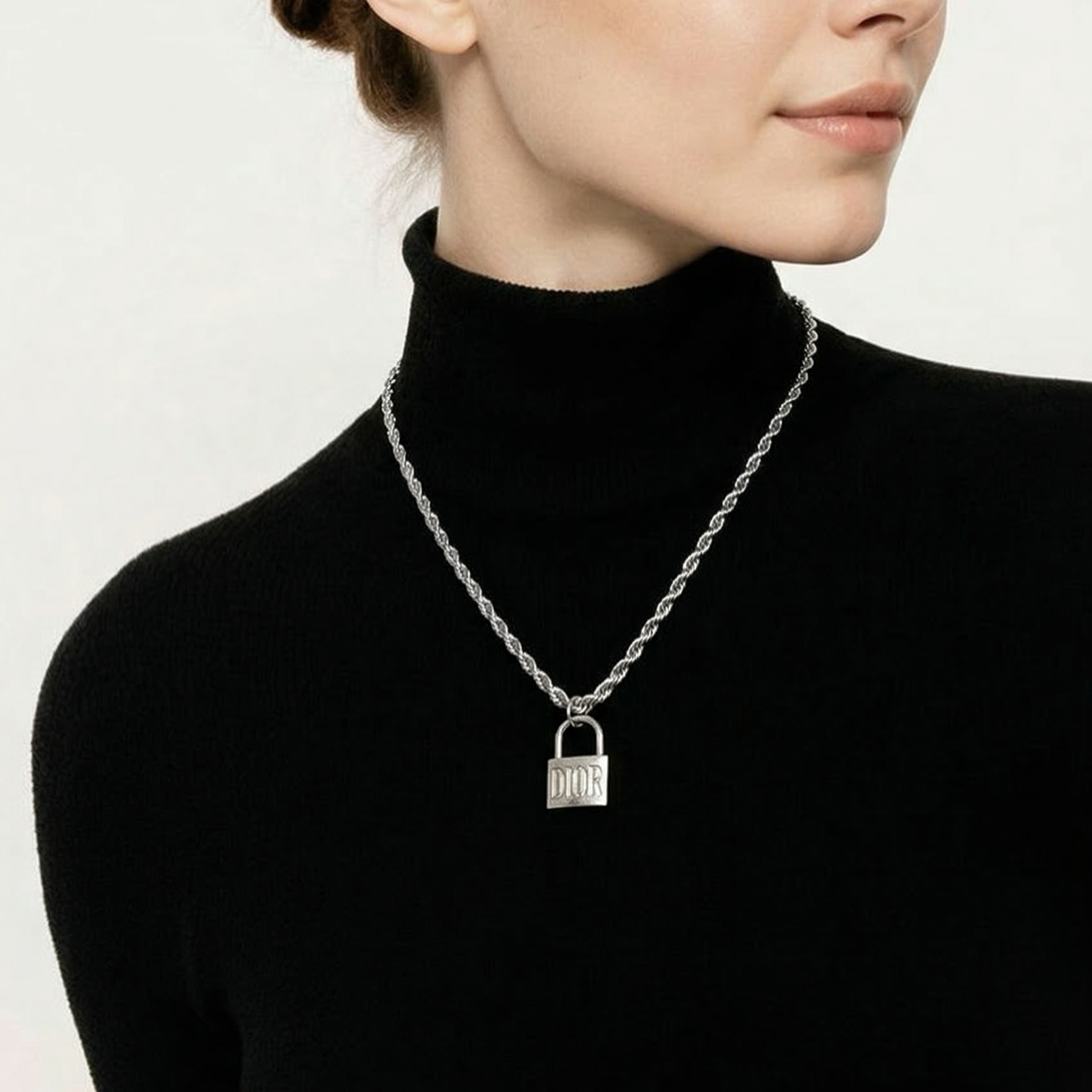 The Dallas Necklace
