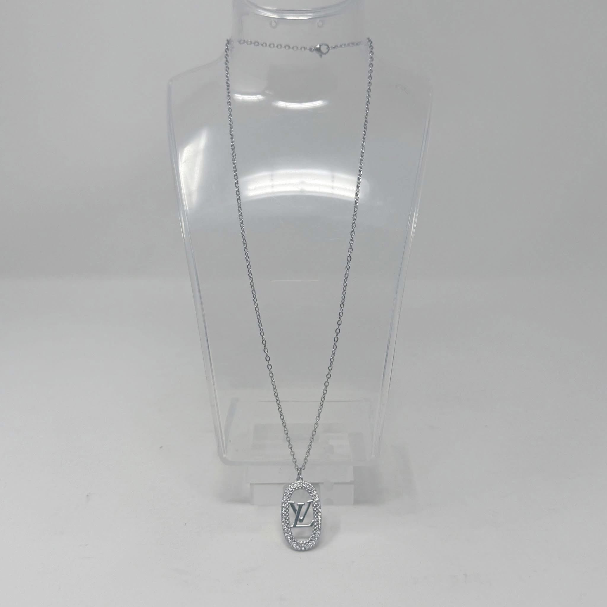 The Luxy Silver Necklace