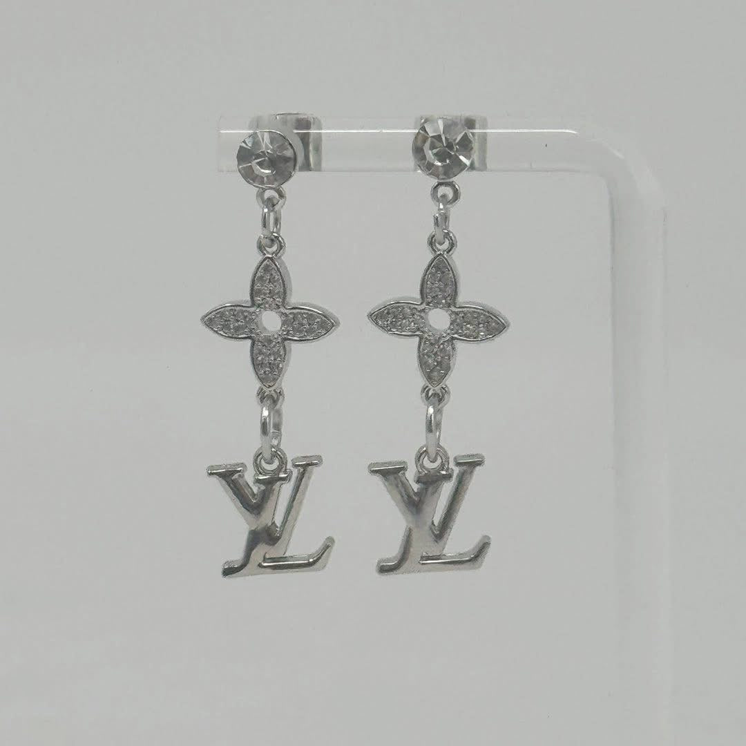The Link Earrings