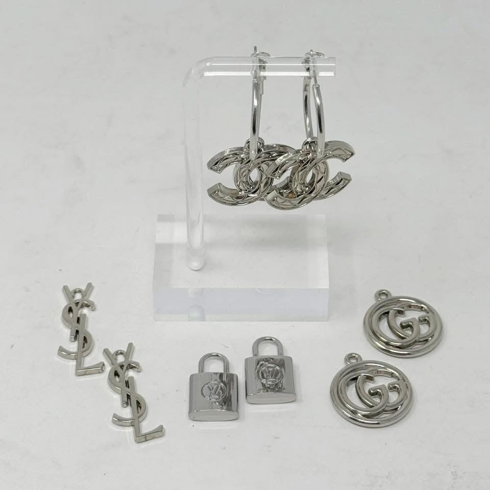 The Interchangeable Set
