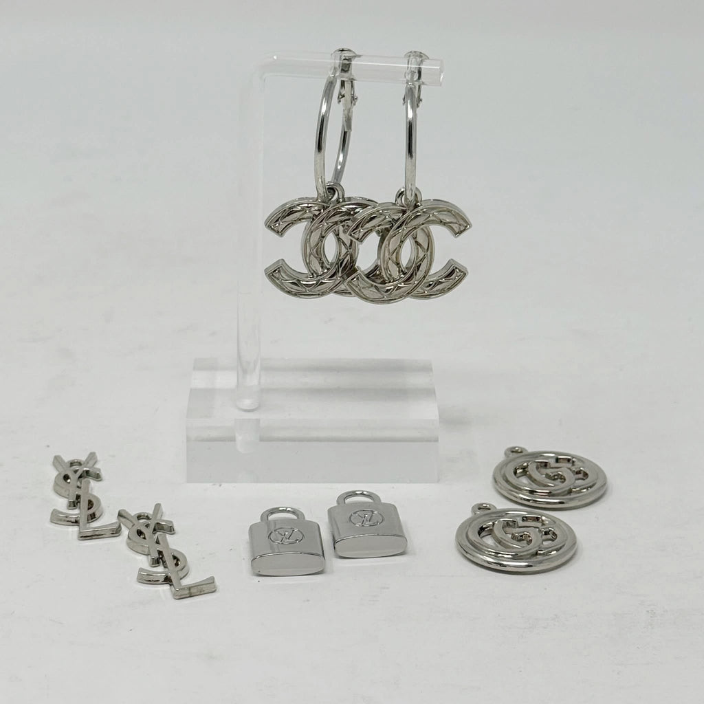 The Interchangeable Set