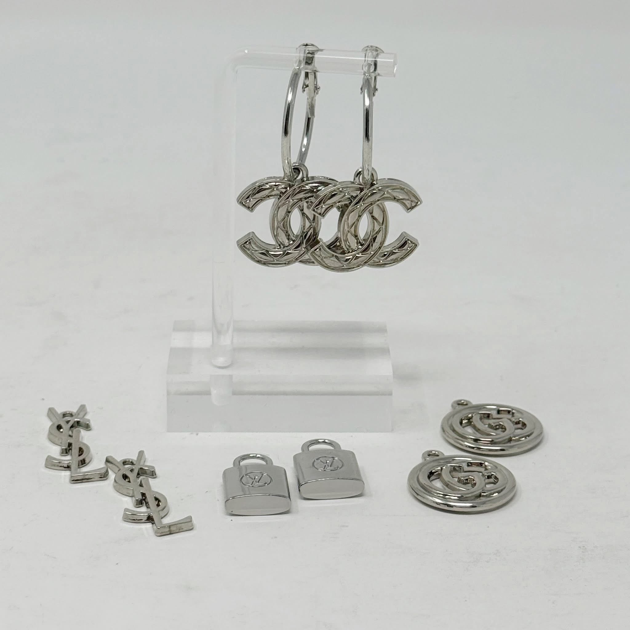 The Interchangeable Set
