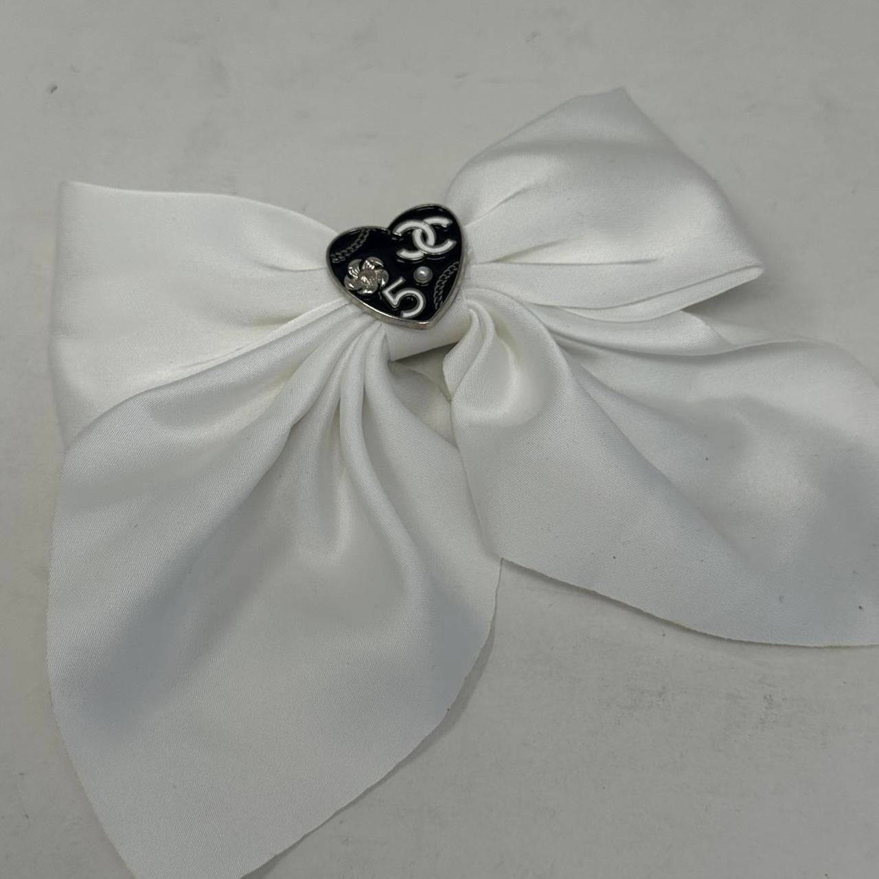 The Tell It To My Heart Hair Bow