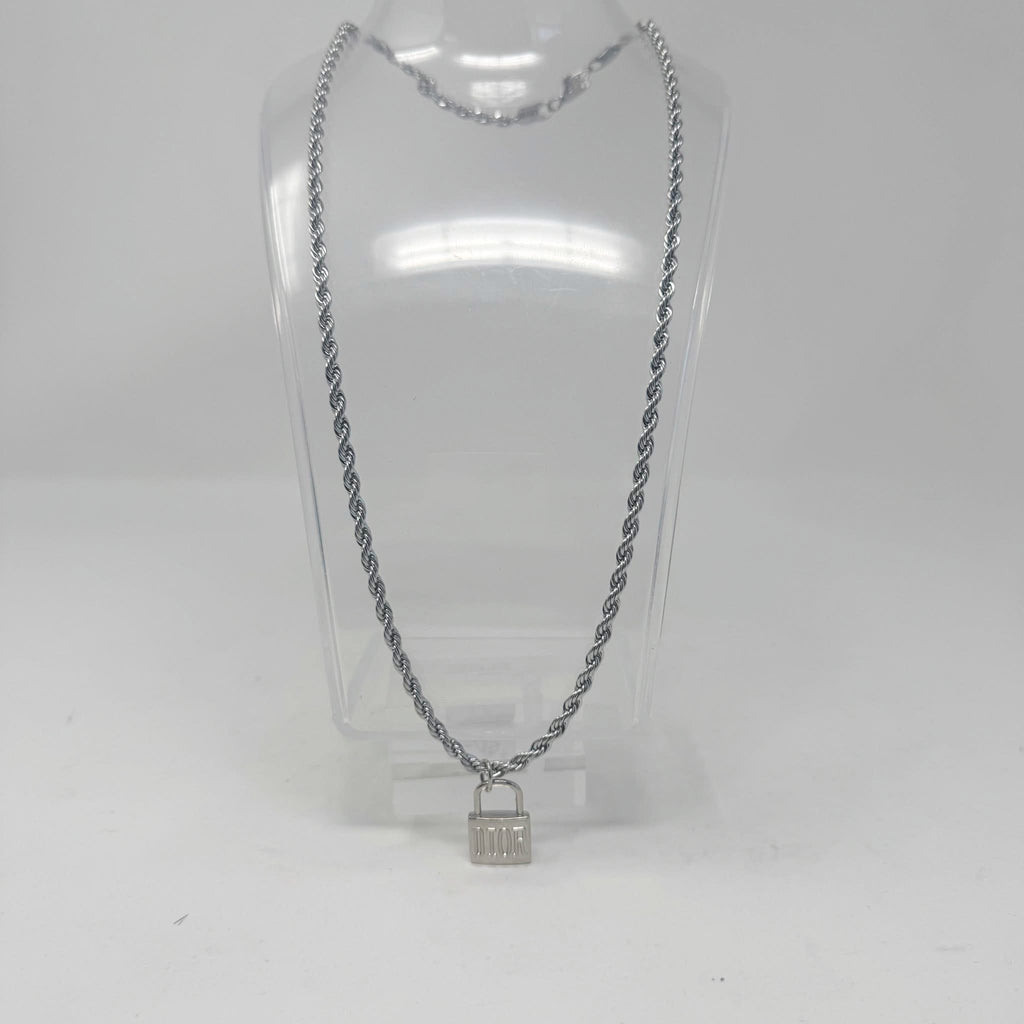 The Dallas Necklace