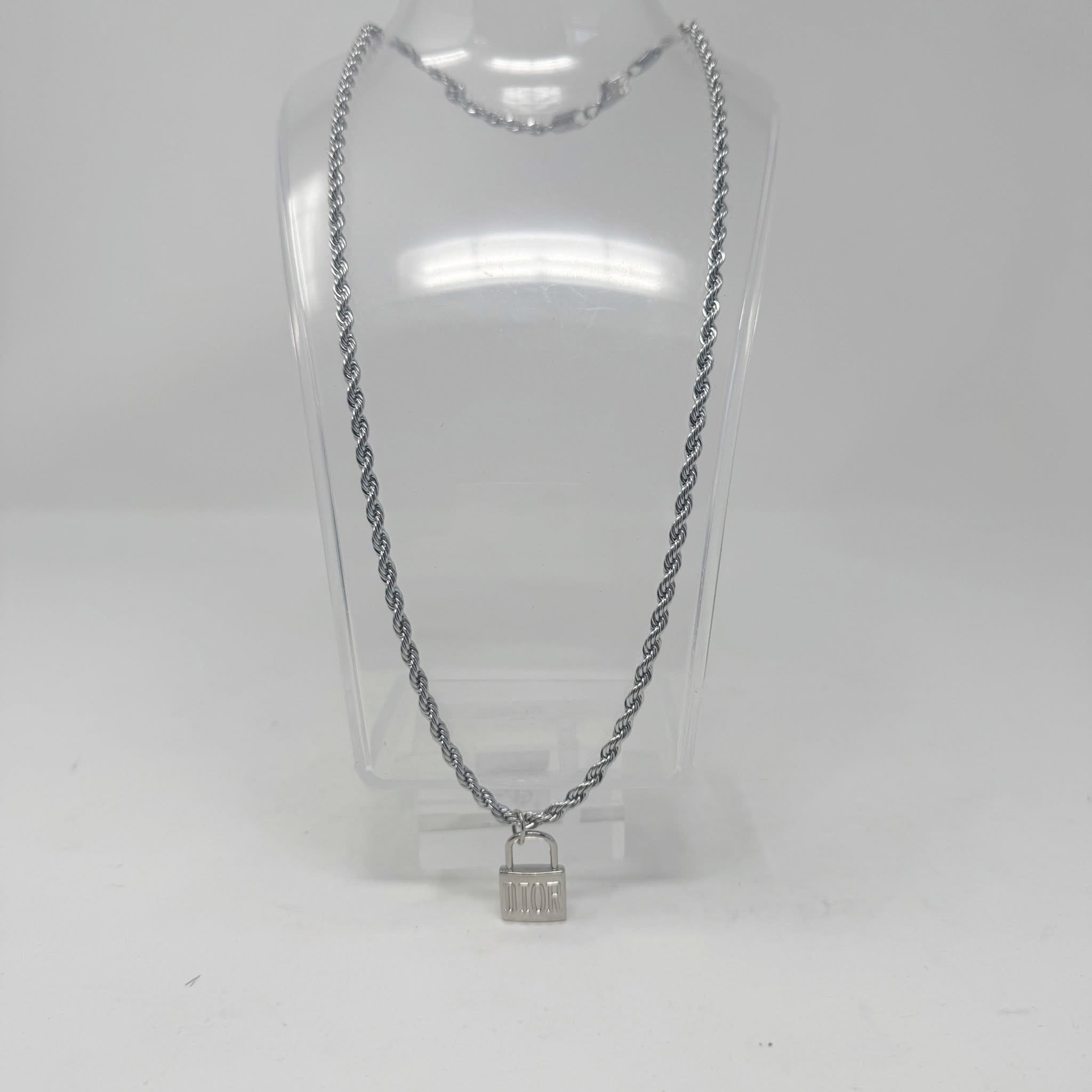 The Dallas Necklace