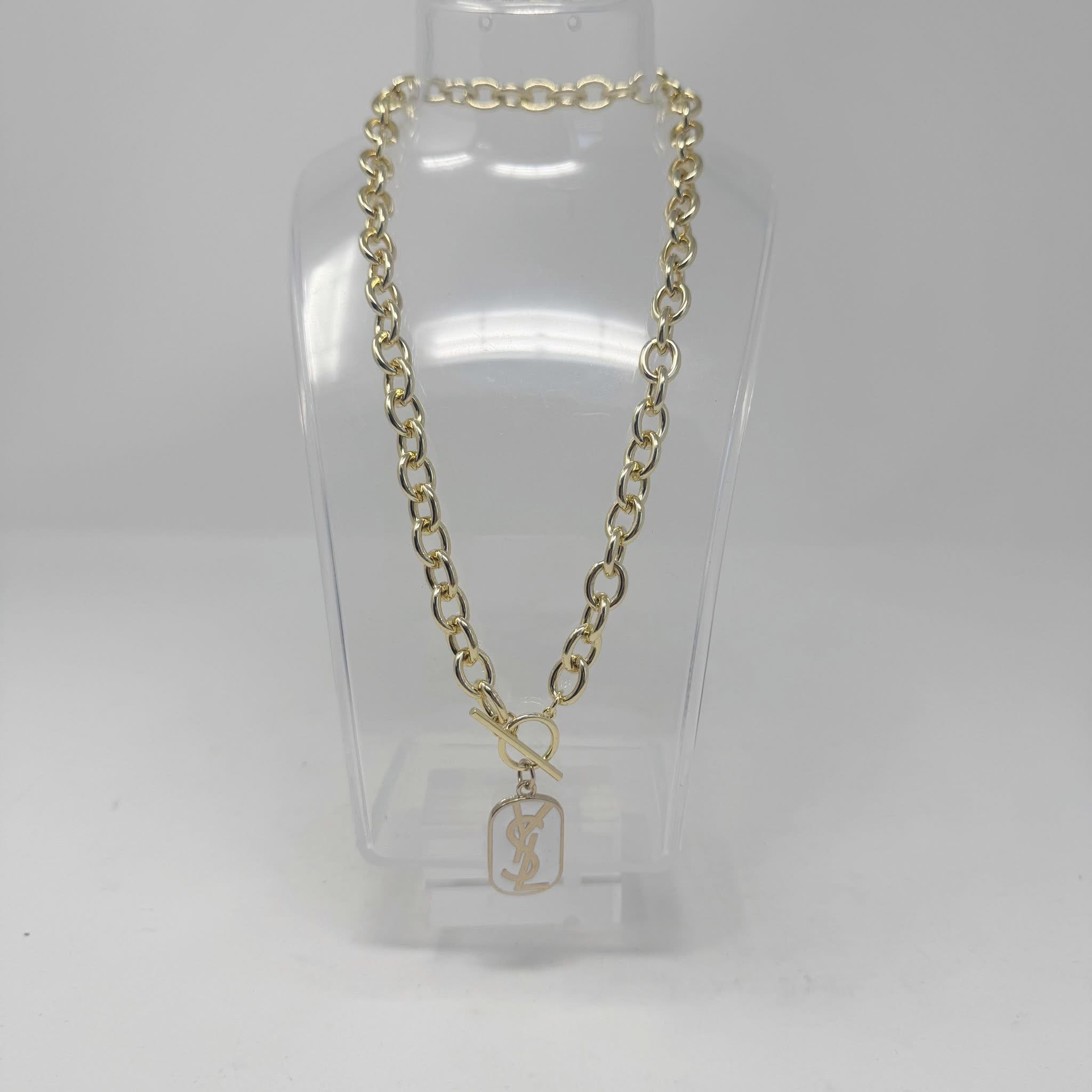 The Yin Necklace