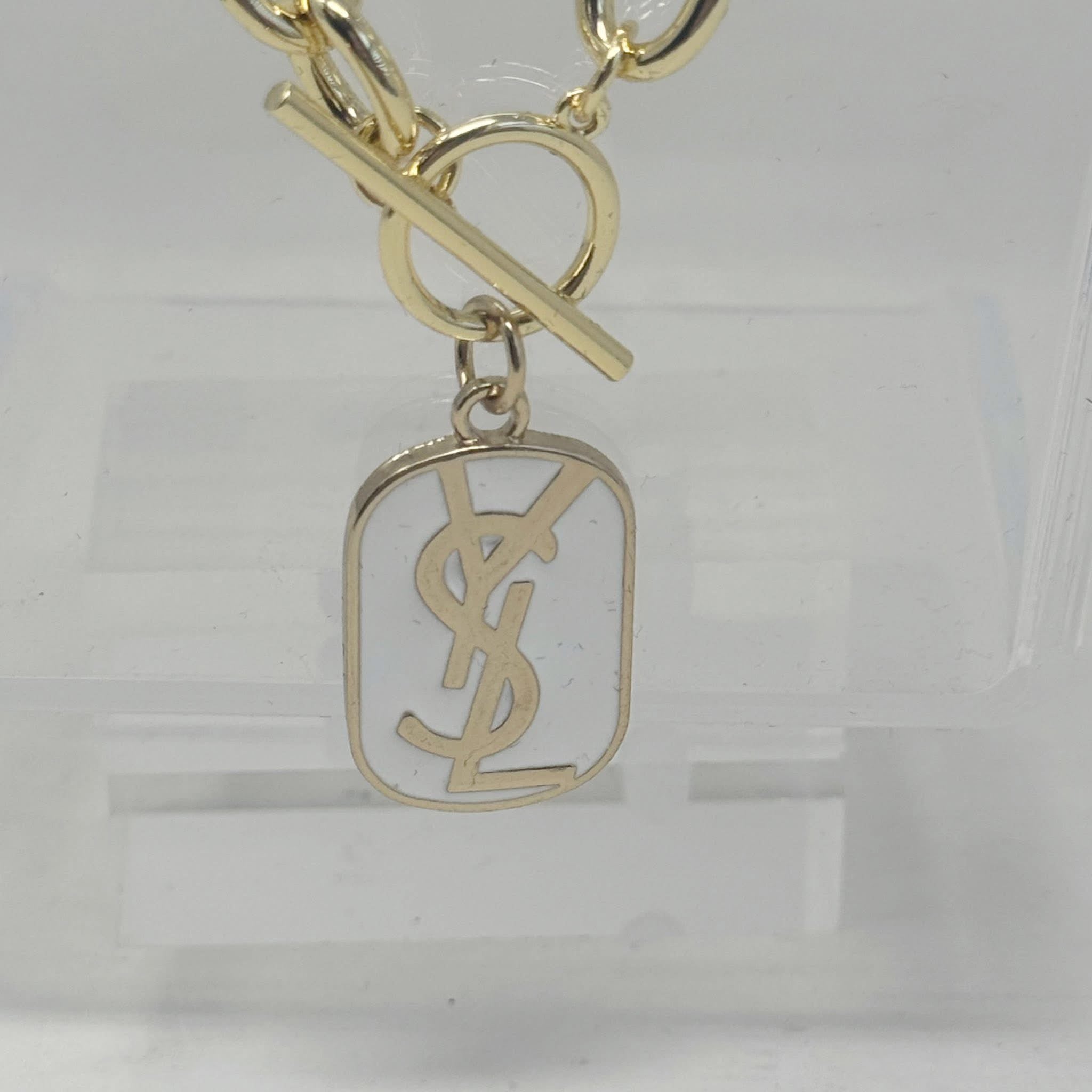 The Yin Necklace