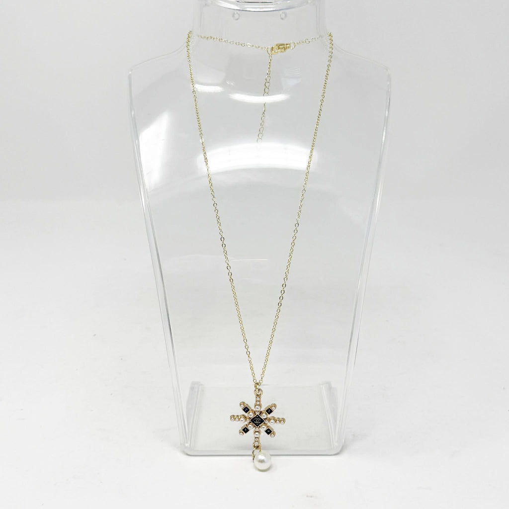 The Snow Day Necklace