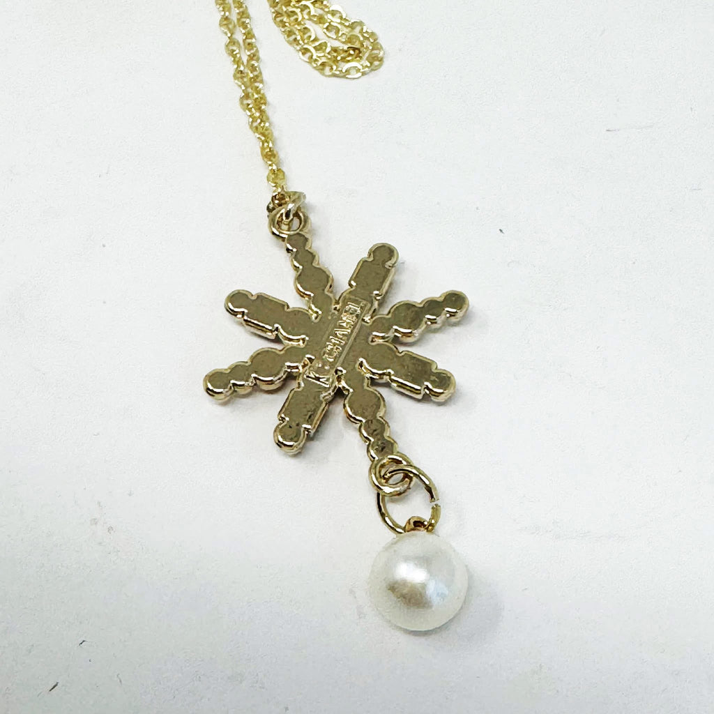 The Snow Day Necklace