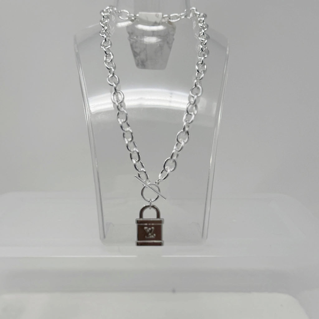 The Lock-It Necklace