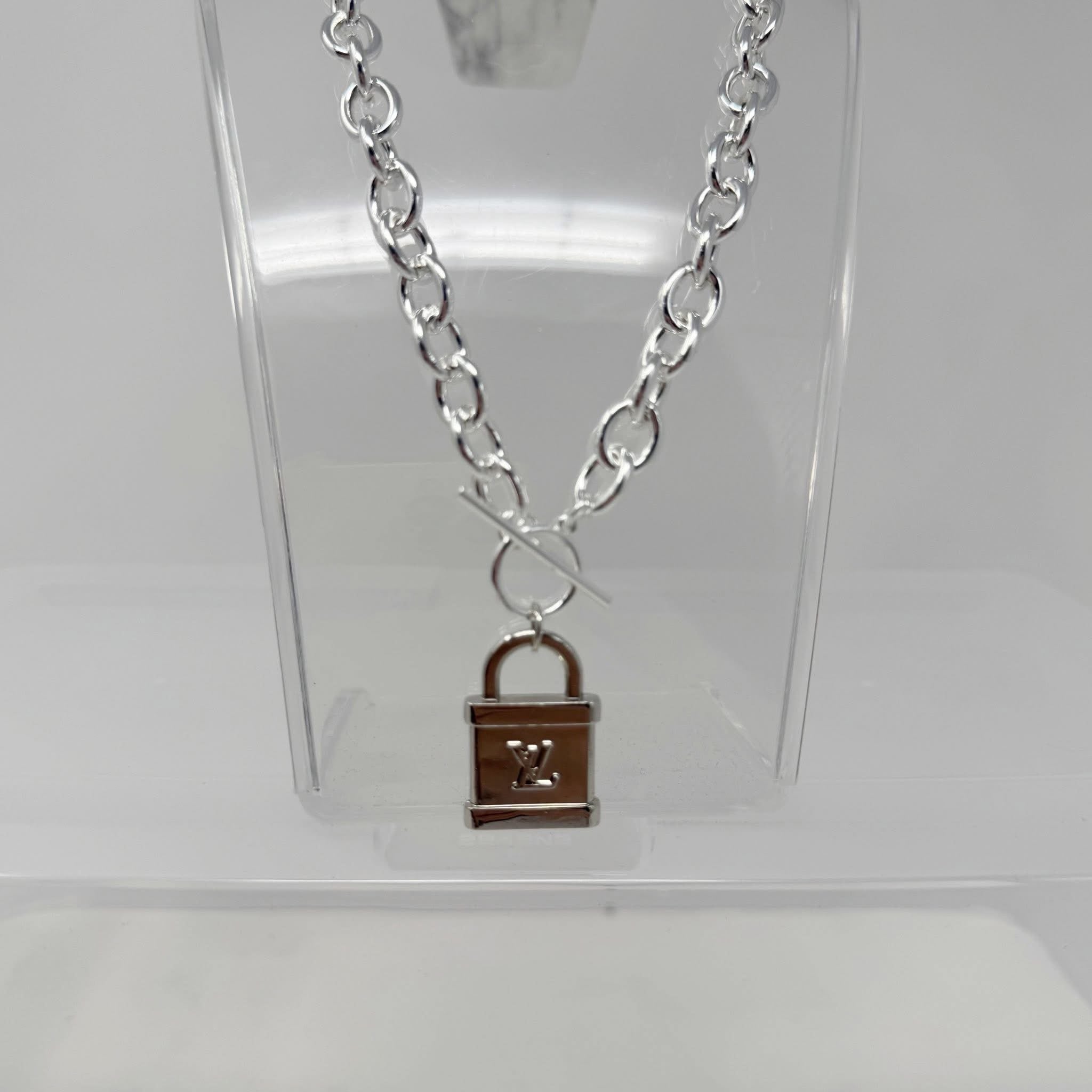 The Lock-It Necklace