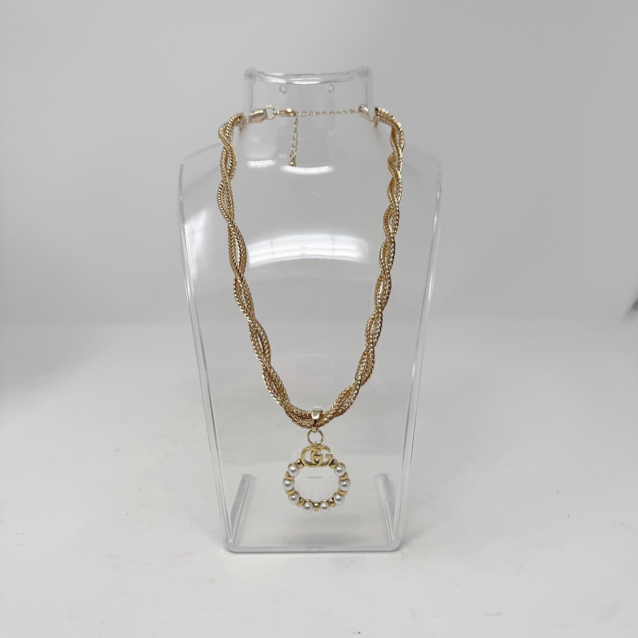 The Gloria Necklace