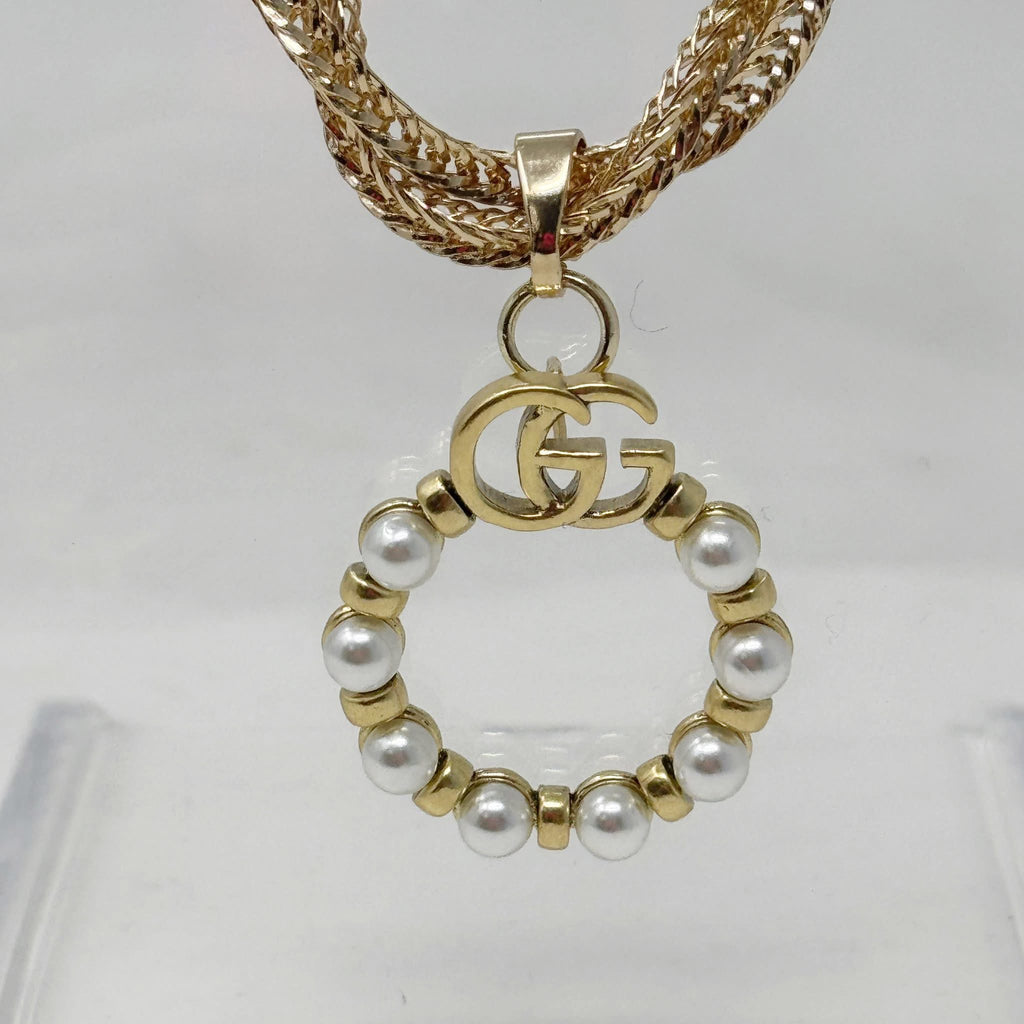 The Gloria Necklace