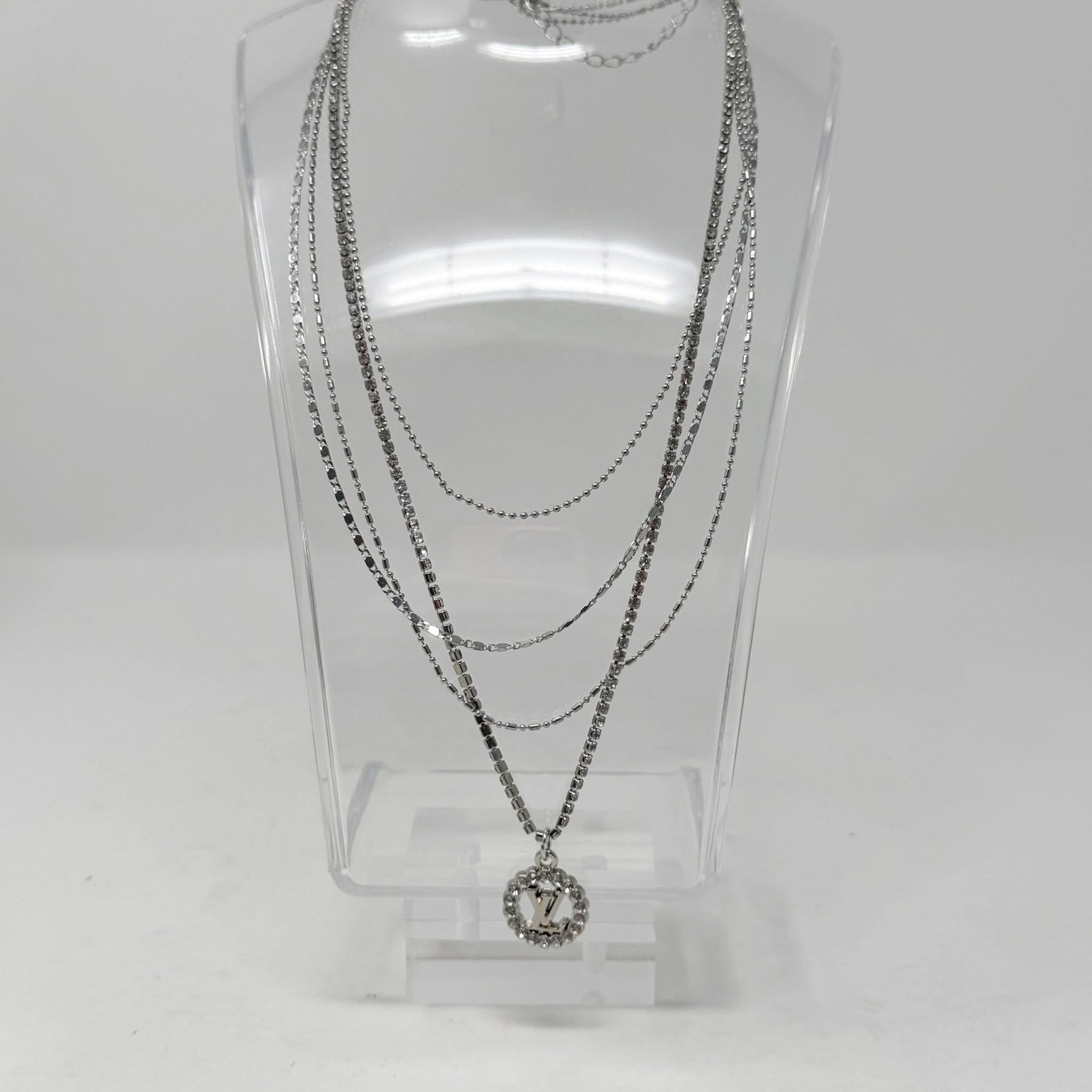 The London Necklace