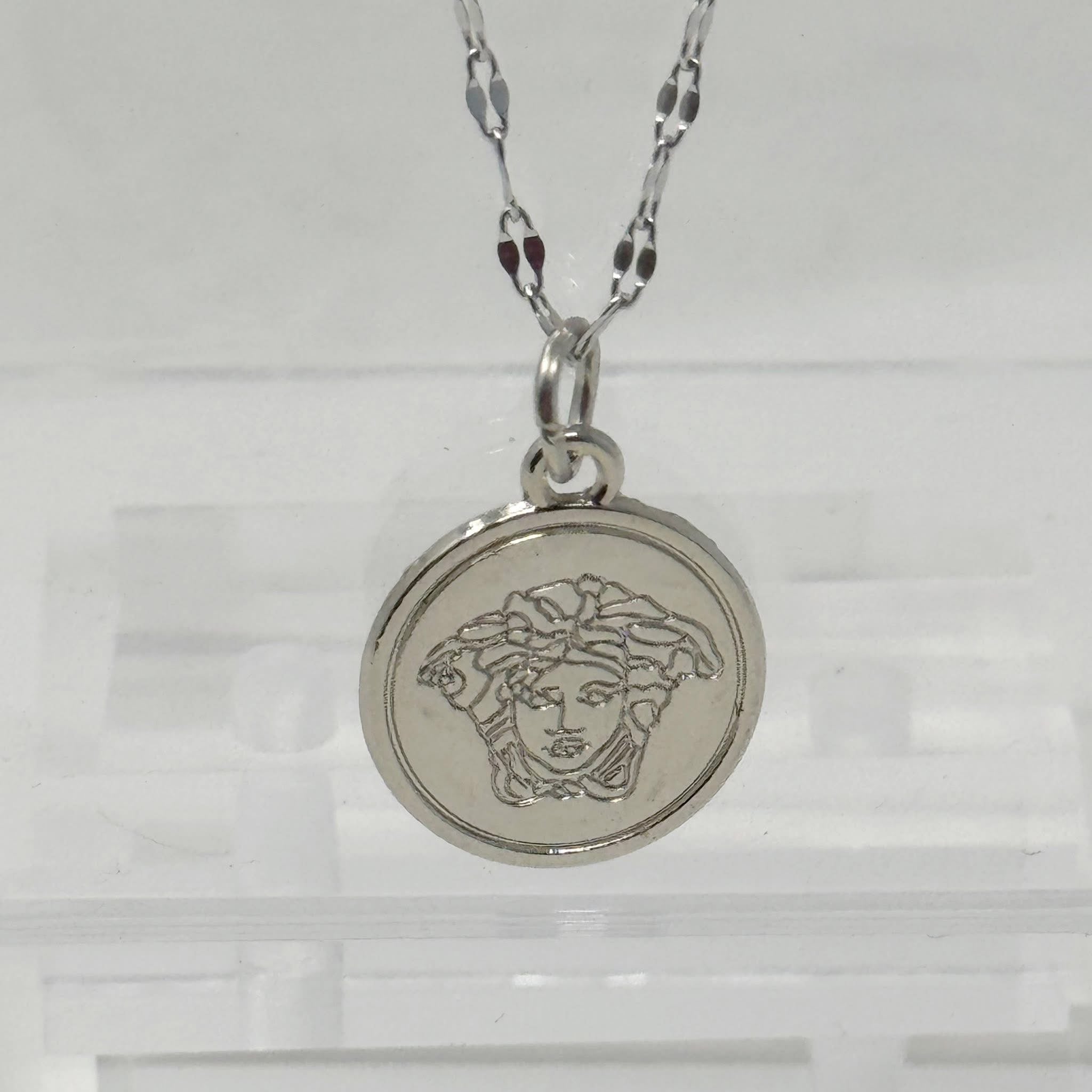 The Vicky Necklace