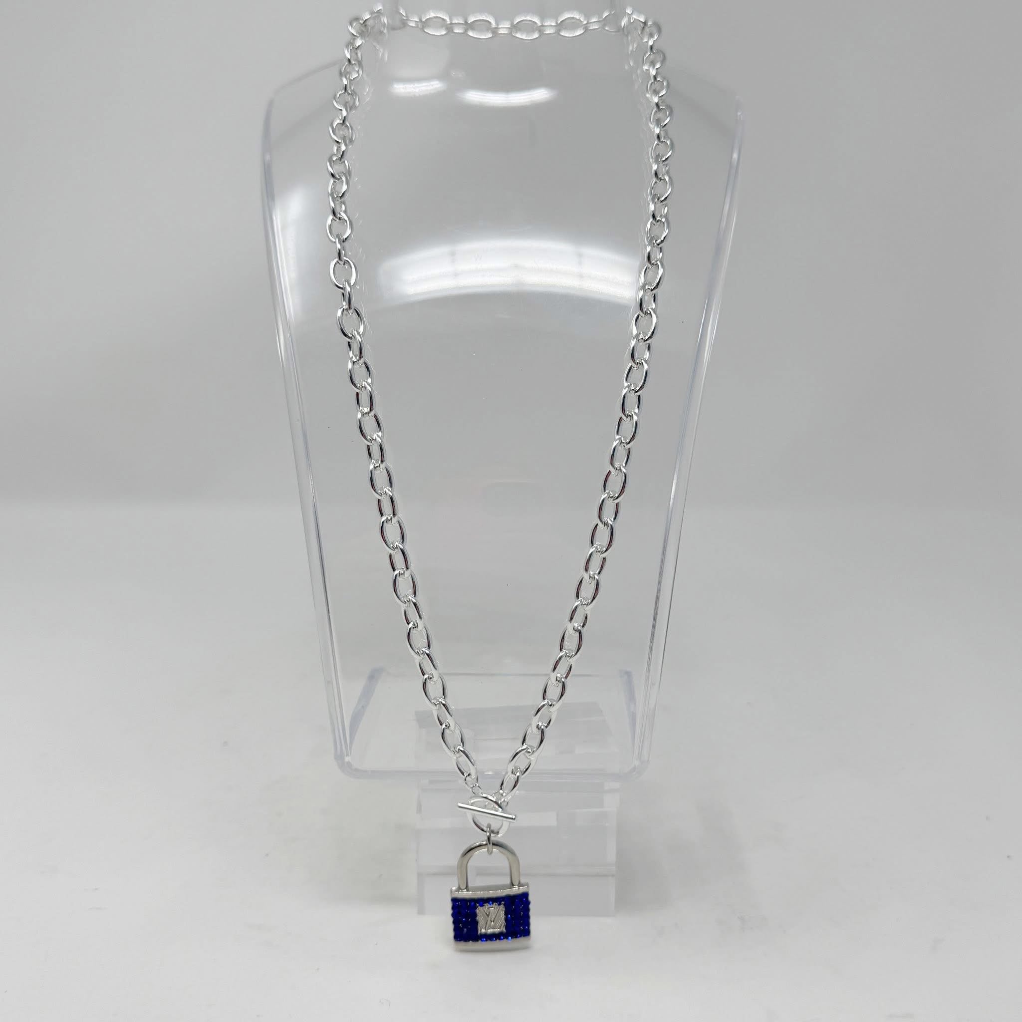The Larsen Necklace