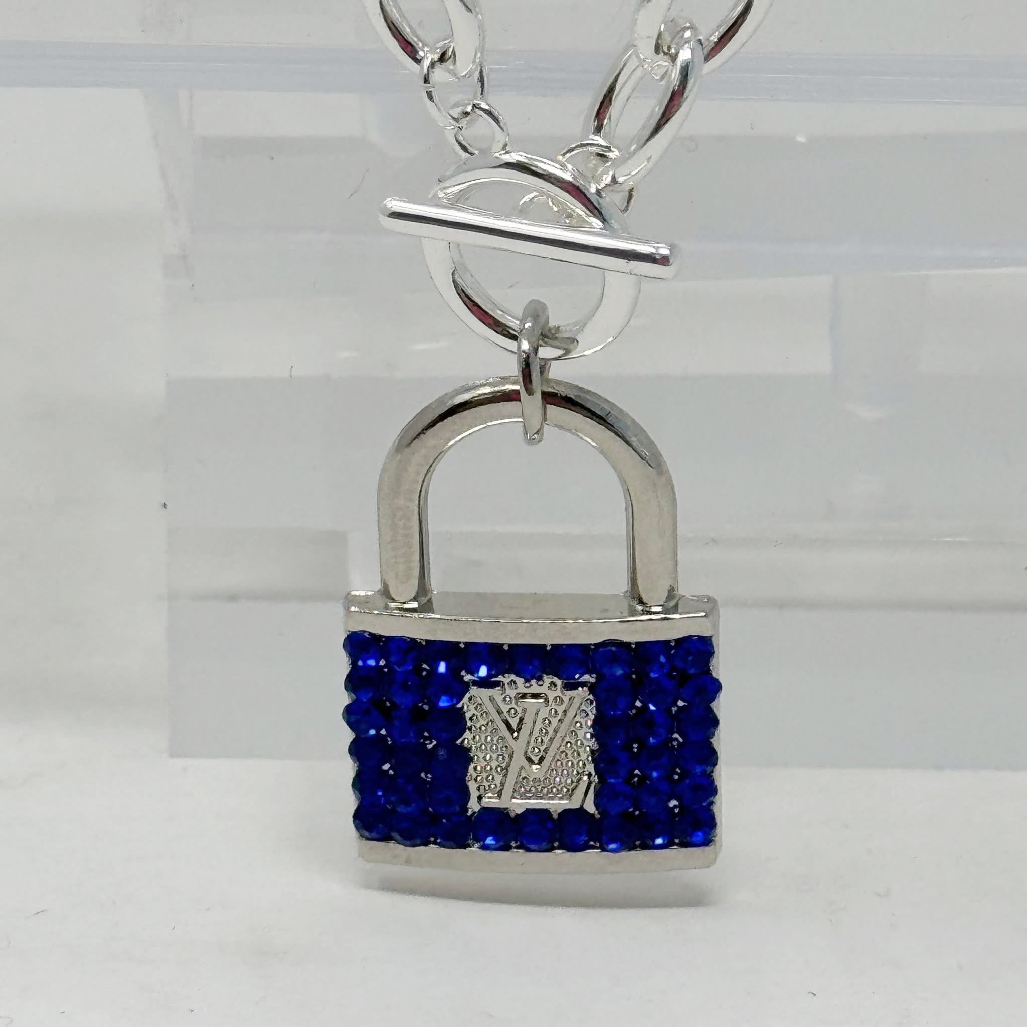 The Larsen Necklace